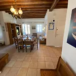 Vakantiehuis Pigeon House Ornos