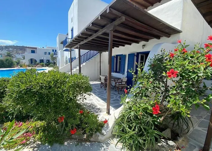 Pigeon House Ornos * Mykonos Town