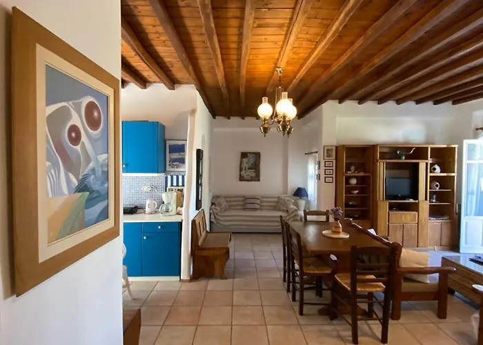 Ferienhaus Pigeon House Ornos *